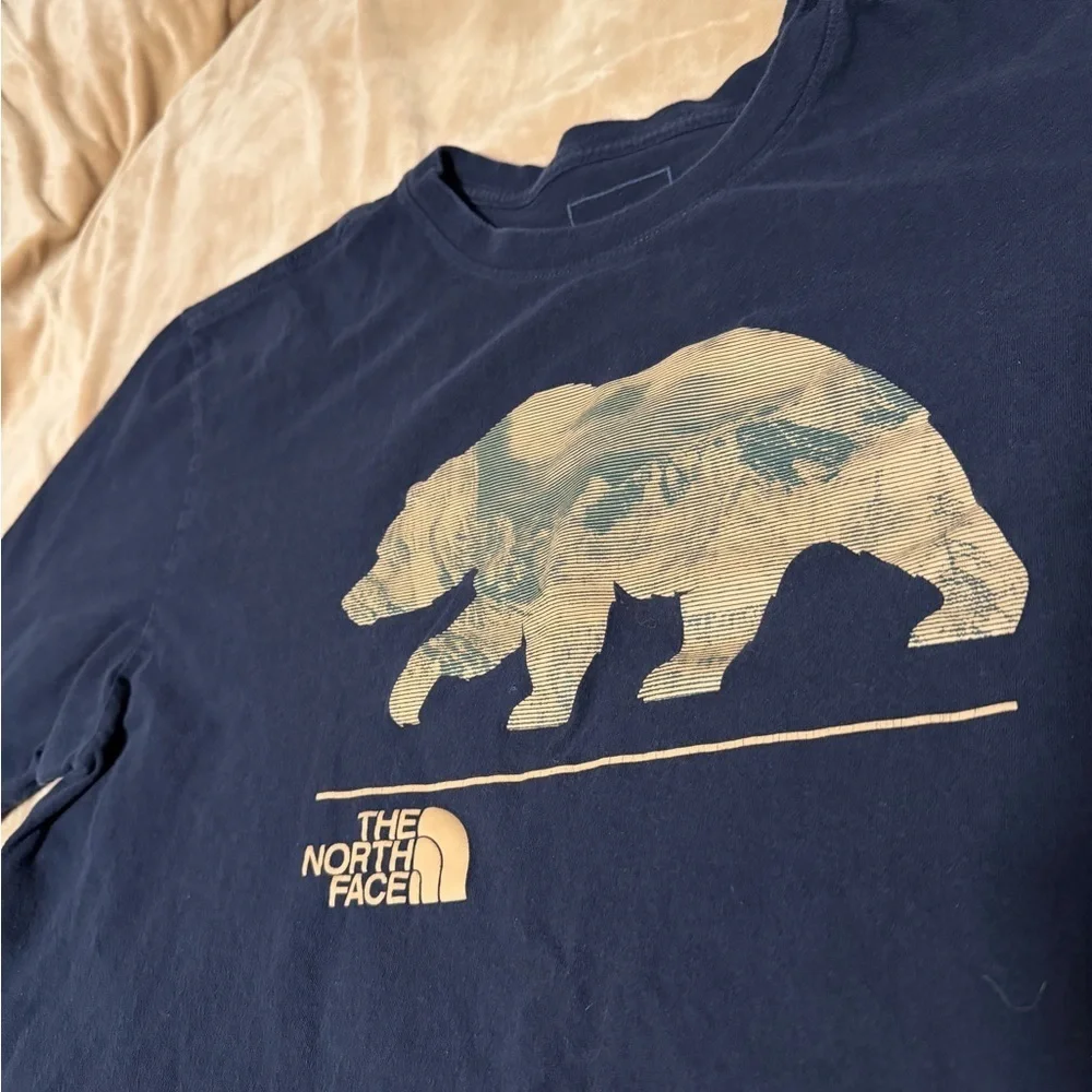 The North Face Men's Navy Bear T-Shirt Large